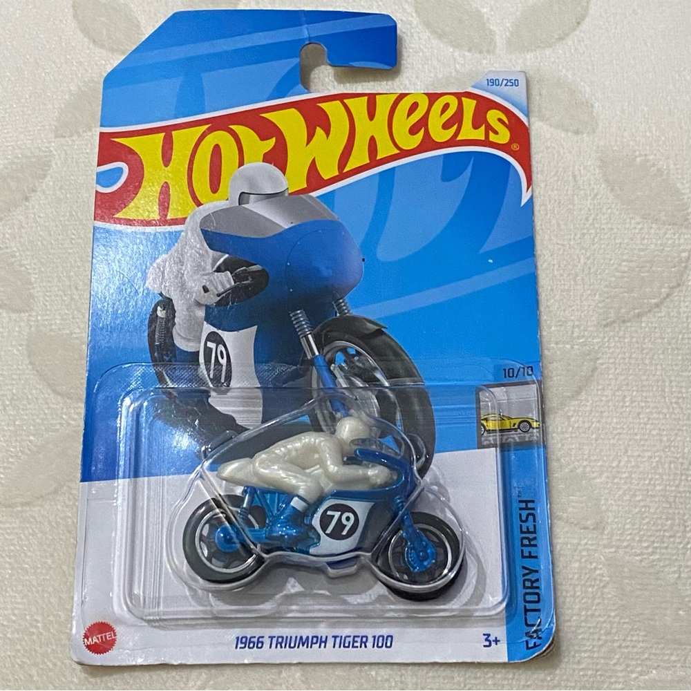 Hot Wheels 1966 Triumph Tiger 100 Motorcycle Factory Fresh 190/250 2022 Blue
